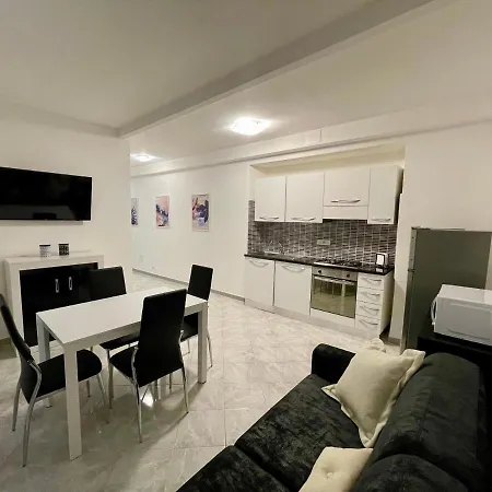 La Casa Di Silvy Genua