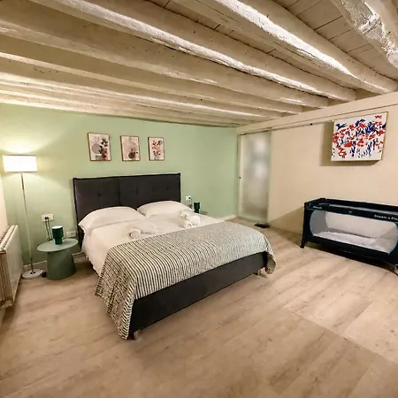 La Casa Di Silvy Apartment *