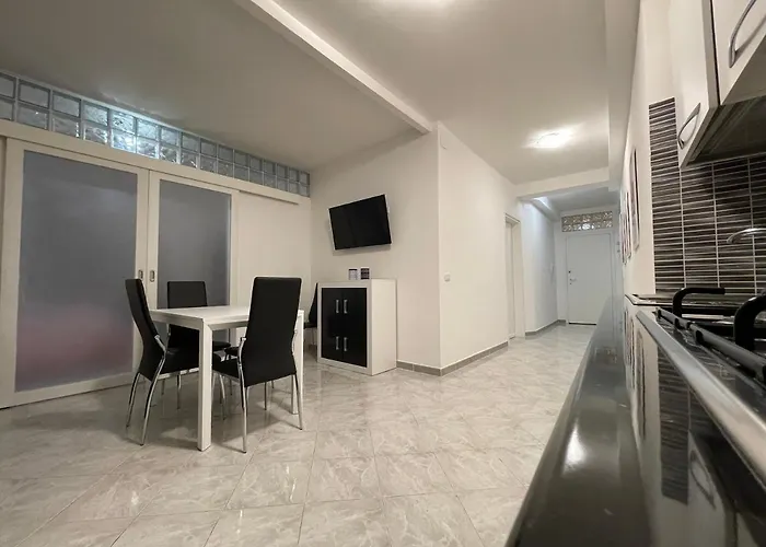 La Casa Di Silvy * Genua